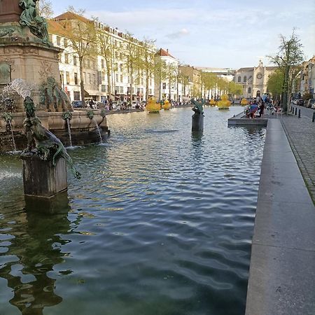 Appartement De Charme Au Coeur De Bruxelles!! Exteriör bild